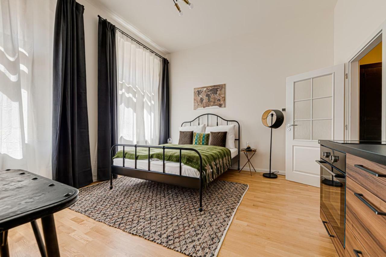 My Prague Apartments Stepanska Экстерьер фото